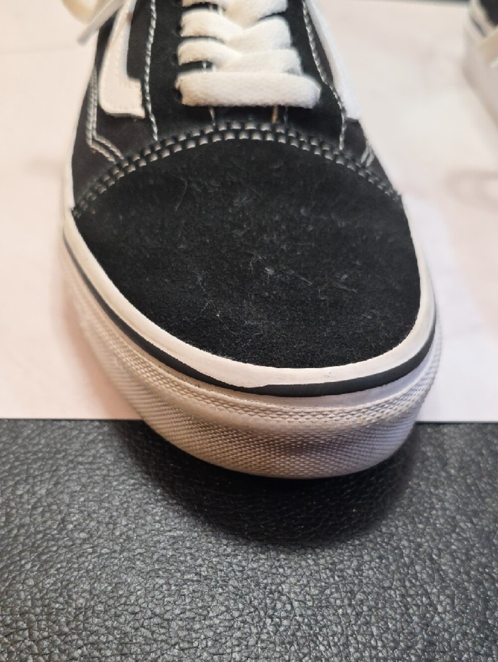 Vans Old Skool Low-Top Sneakers in Black and White Mens Sz. 6.5, Wmns 8 - Picture 7 of 8